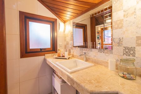 Casa de condomínio à venda com 382m², 3 quartos e 2 vagasBanheiro Social 2