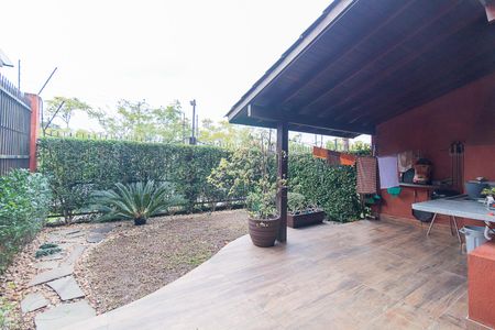 Casa de condomínio à venda com 382m², 3 quartos e 2 vagasQuintal