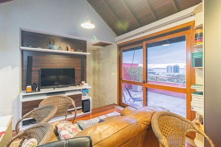 Casa de condomínio à venda com 382m², 3 quartos e 2 vagasSala 2