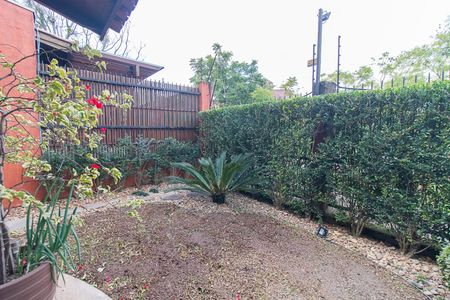 Casa de condomínio à venda com 382m², 3 quartos e 2 vagasQuintal