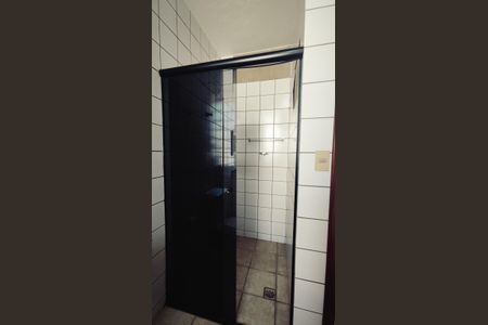 Casa à venda com 1850m², 2 quartos e 4 vagas Casa à venda com 1850m², 2 quartos e 4 vagasBanheiro Social