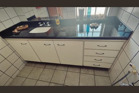 Casa à venda com 1850m², 2 quartos e 4 vagas Casa à venda com 1850m², 2 quartos e 4 vagasBanheiro do Quarto 2