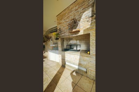 Casa à venda com 1850m², 2 quartos e 4 vagas Casa à venda com 1850m², 2 quartos e 4 vagasÁrea comum - Área externa