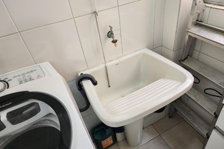 Apartamento à venda com 63m², 3 quartos e 1 vagaÁrea de Serviço 