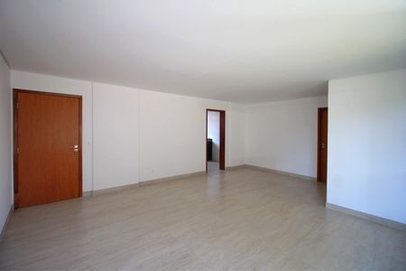 Apartamento à venda com 135m², 4 quartos e 3 vagasSala