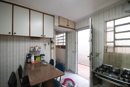 Casa para alugar com 178m², 4 quartos e 2 vagasCozinha