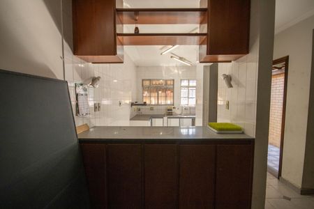 Casa para alugar com 178m², 4 quartos e 2 vagasCozinha