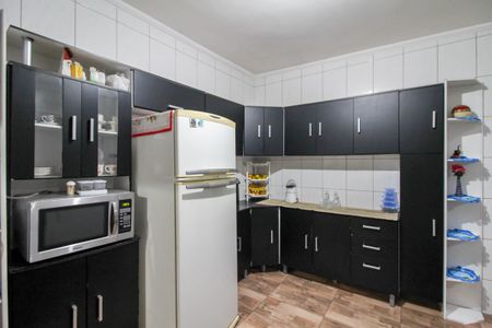 Casa para alugar com 320m², 3 quartos e 2 vagasCozinha