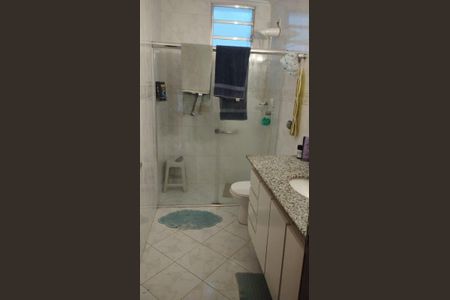 Casa à venda com 250m², 4 quartos e 3 vagasBanheiro