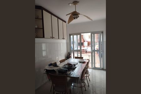 Casa à venda com 250m², 4 quartos e 3 vagasCozinha