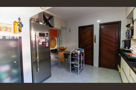 Casa à venda com 490m², 3 quartos e 5 vagas Casa à venda com 490m², 3 quartos e 5 vagasCozinha