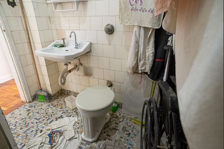 Apartamento à venda com 35m², 1 quarto e sem vaga Apartamento à venda com 35m², 1 quarto e sem vagaBanheiro Social