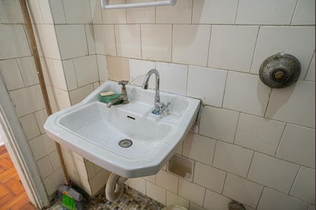 Apartamento à venda com 35m², 1 quarto e sem vaga Apartamento à venda com 35m², 1 quarto e sem vagaBanheiro Social