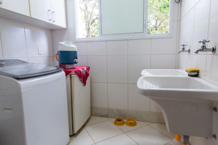 Casa de condomínio à venda com 268m², 3 quartos e 2 vagasÁrea de Serviço