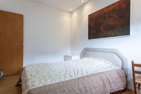 Casa de condomínio à venda com 268m², 3 quartos e 2 vagasQuarto