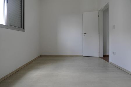 Apartamento para alugar com 75m², 2 quartos e 1 vagaQuarto 2