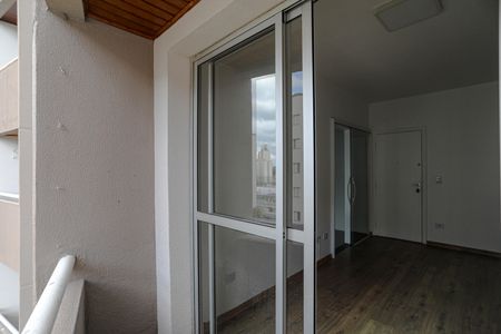 Apartamento para alugar com 75m², 2 quartos e 1 vagaSacada