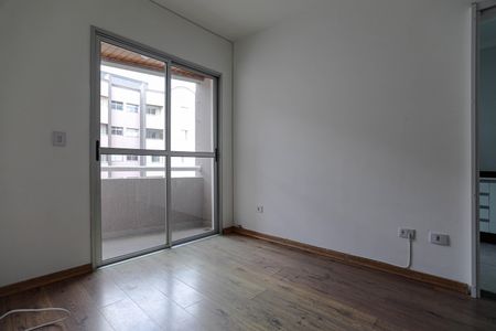 Apartamento para alugar com 75m², 2 quartos e 1 vagaSala