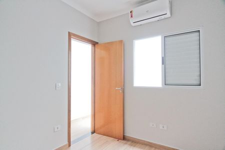 Casa à venda com 110m², 3 quartos e 2 vagas Casa à venda com 110m², 3 quartos e 2 vagasQuarto 2