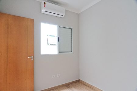 Casa à venda com 110m², 3 quartos e 2 vagas Casa à venda com 110m², 3 quartos e 2 vagasQuarto 2