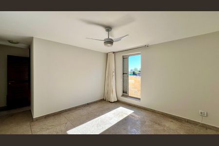 Apartamento à venda com 380m², 5 quartos e 3 vagasQuarto 4