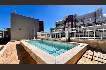 Apartamento à venda com 380m², 5 quartos e 3 vagasPiscina