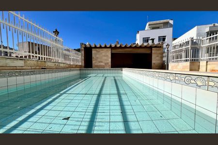 Apartamento à venda com 380m², 5 quartos e 3 vagasPiscina