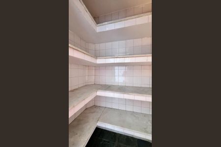 Apartamento à venda com 380m², 5 quartos e 3 vagasDespensa