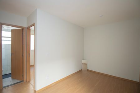 Sala de apartamento para alugar com 2 quartos, 42m² em Vila Lage, São Gonçalo