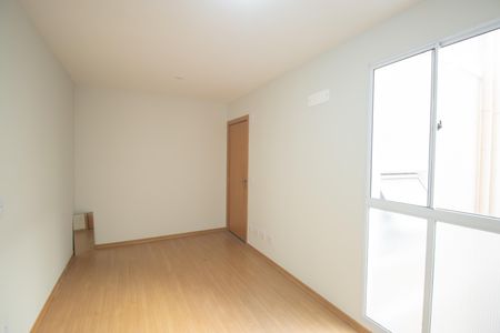Sala de apartamento para alugar com 2 quartos, 42m² em Vila Lage, São Gonçalo