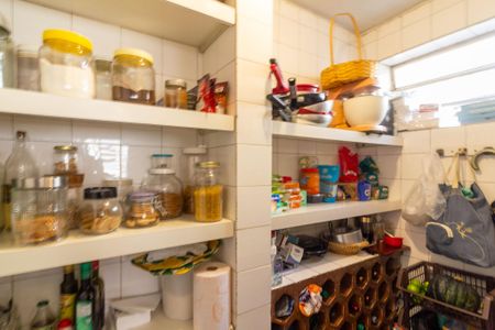 Casa à venda com 290m², 4 quartos e 3 vagasDespensa