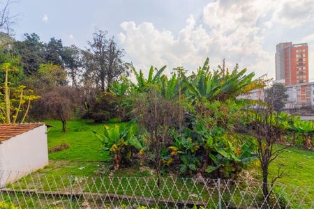 Casa à venda com 290m², 4 quartos e 3 vagasQuarto 4 vista