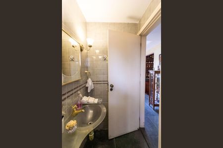 Casa à venda com 290m², 4 quartos e 3 vagasLavabo