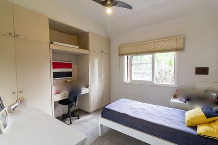 Casa à venda com 290m², 4 quartos e 3 vagasQuarto 4