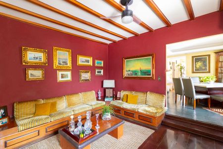 Casa à venda com 290m², 4 quartos e 3 vagasHome Bar