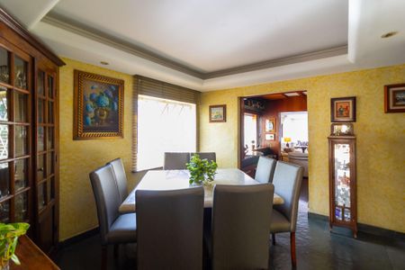 Casa à venda com 290m², 4 quartos e 3 vagasSala de jantar