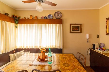 Casa à venda com 290m², 4 quartos e 3 vagasCopa