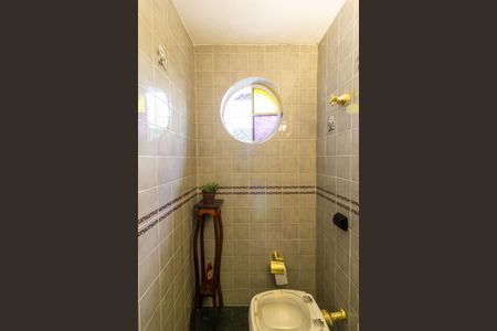 Casa à venda com 290m², 4 quartos e 3 vagasLavabo