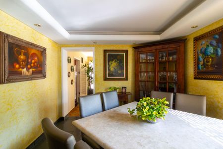 Casa à venda com 290m², 4 quartos e 3 vagasSala de jantar