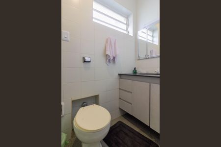 Casa à venda com 290m², 4 quartos e 3 vagasBanheiro Social