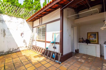 Casa à venda com 290m², 4 quartos e 3 vagasÁrea de Serviço