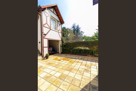 Casa à venda com 290m², 4 quartos e 3 vagasQuintal e Jardim