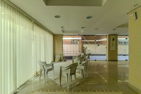 Apartamento para alugar com 180m², 4 quartos e 2 vagasÁrea comum - Salão de festas