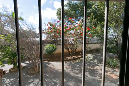 Casa à venda com 1000m², 5 quartos e 8 vagas Casa à venda com 1000m², 5 quartos e 8 vagasVista do Quarto 3