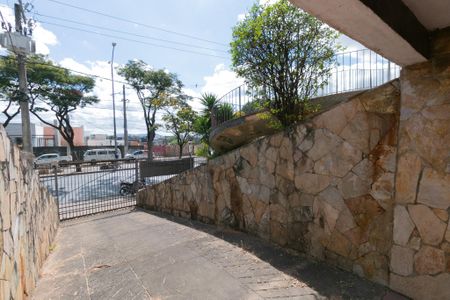 Casa à venda com 1000m², 5 quartos e 8 vagas Casa à venda com 1000m², 5 quartos e 8 vagasGaragem