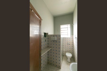 Casa à venda com 1000m², 5 quartos e 8 vagas Casa à venda com 1000m², 5 quartos e 8 vagasBanheiro Social