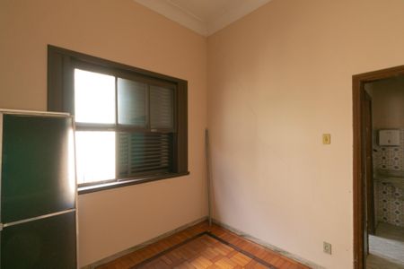 Casa à venda com 1000m², 5 quartos e 8 vagas Casa à venda com 1000m², 5 quartos e 8 vagasSuíte