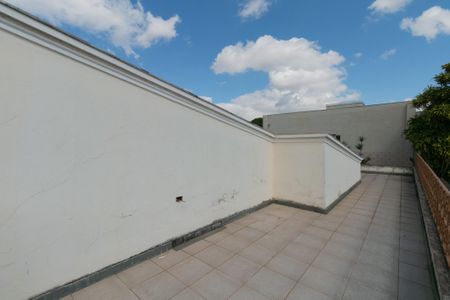 Casa à venda com 1000m², 5 quartos e 8 vagas Casa à venda com 1000m², 5 quartos e 8 vagasCobertura