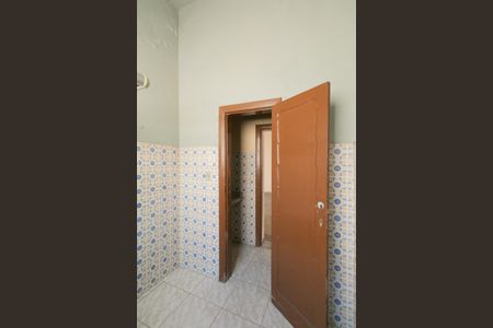 Casa à venda com 1000m², 5 quartos e 8 vagas Casa à venda com 1000m², 5 quartos e 8 vagasBanheiro da Suíte