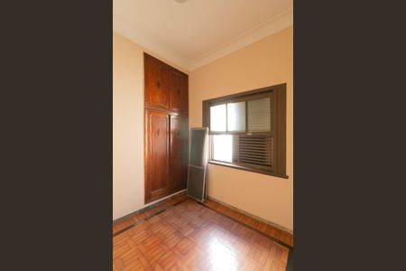 Casa à venda com 1000m², 5 quartos e 8 vagas Casa à venda com 1000m², 5 quartos e 8 vagasSuíte